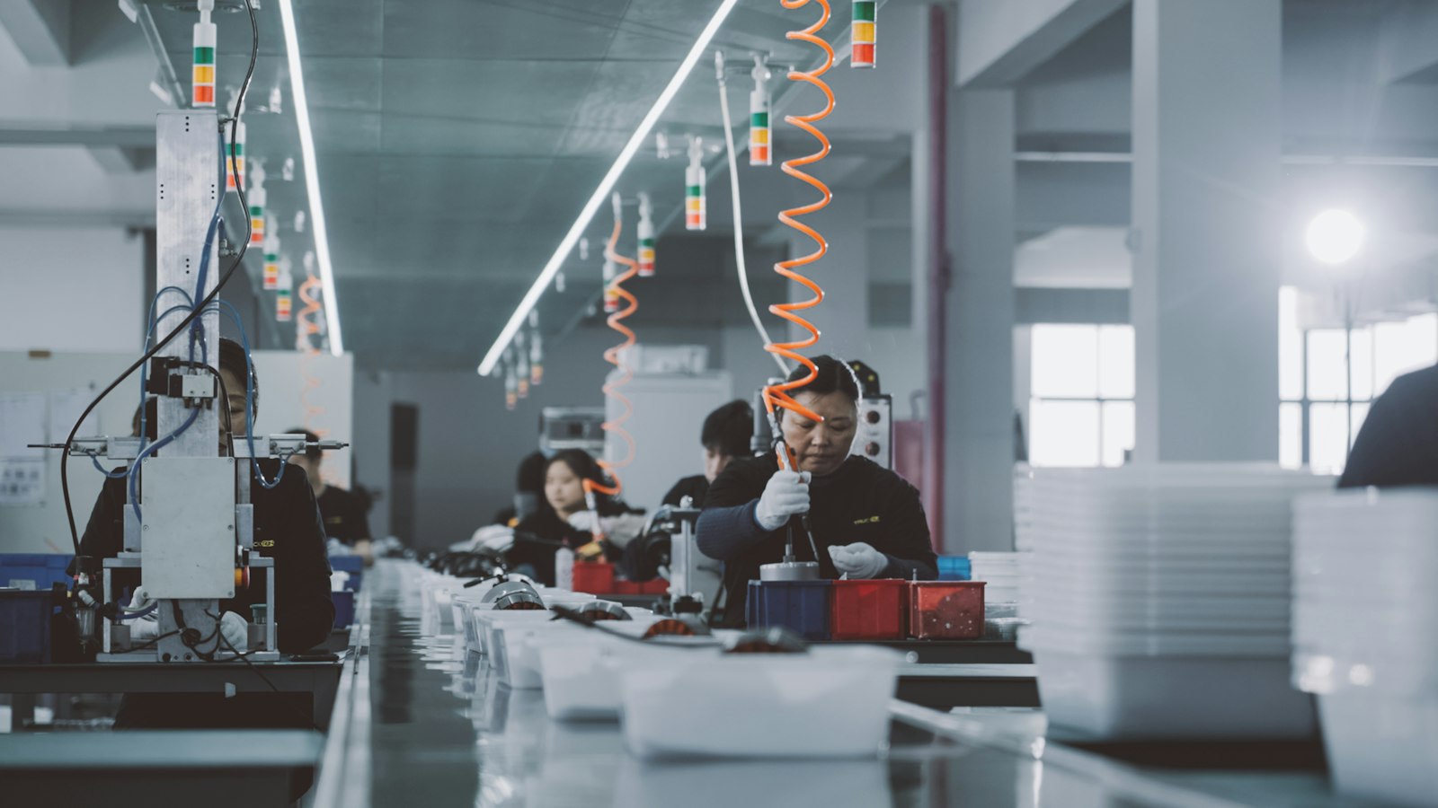 Manufacturing Execution Software: 10 Core MES Functions Explained